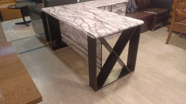 Refined Classic Office Desk for Professionals