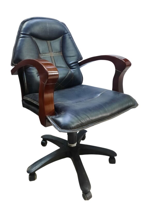 Ergonomic Black Leather Office Chair with Wooden Armrests and Wheels