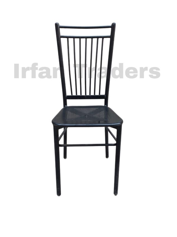 Sleek Metal Dining Chair - Sturdy and Modern Seating