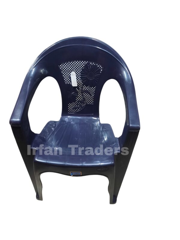 Regular Plastic Chair – Sturdy and Versatile Seating Solution